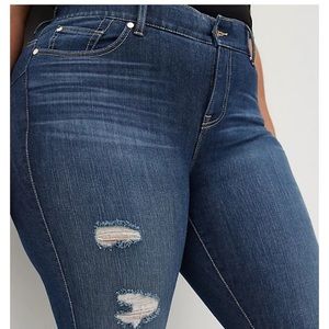 Torrid bombshell skinny Jean